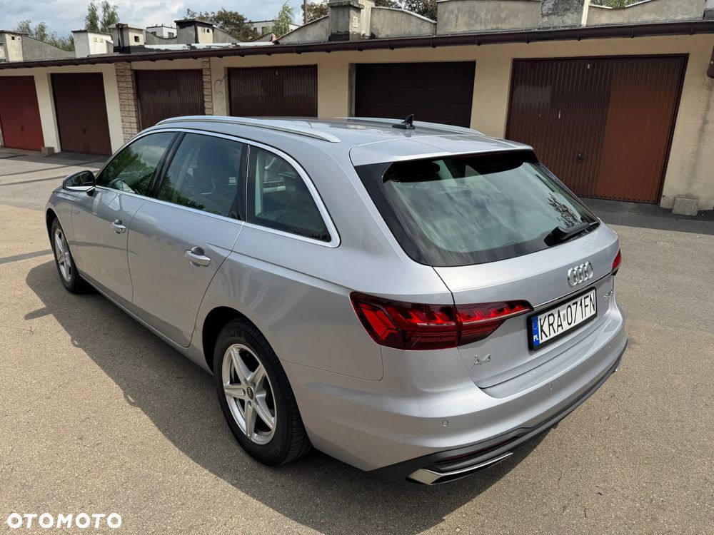 Audi A4 Avant - 25