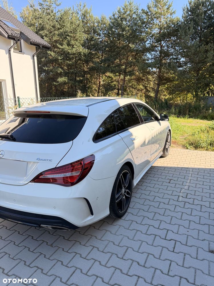 Mercedes-Benz CLA 220 4-Matic AMG Line - 17