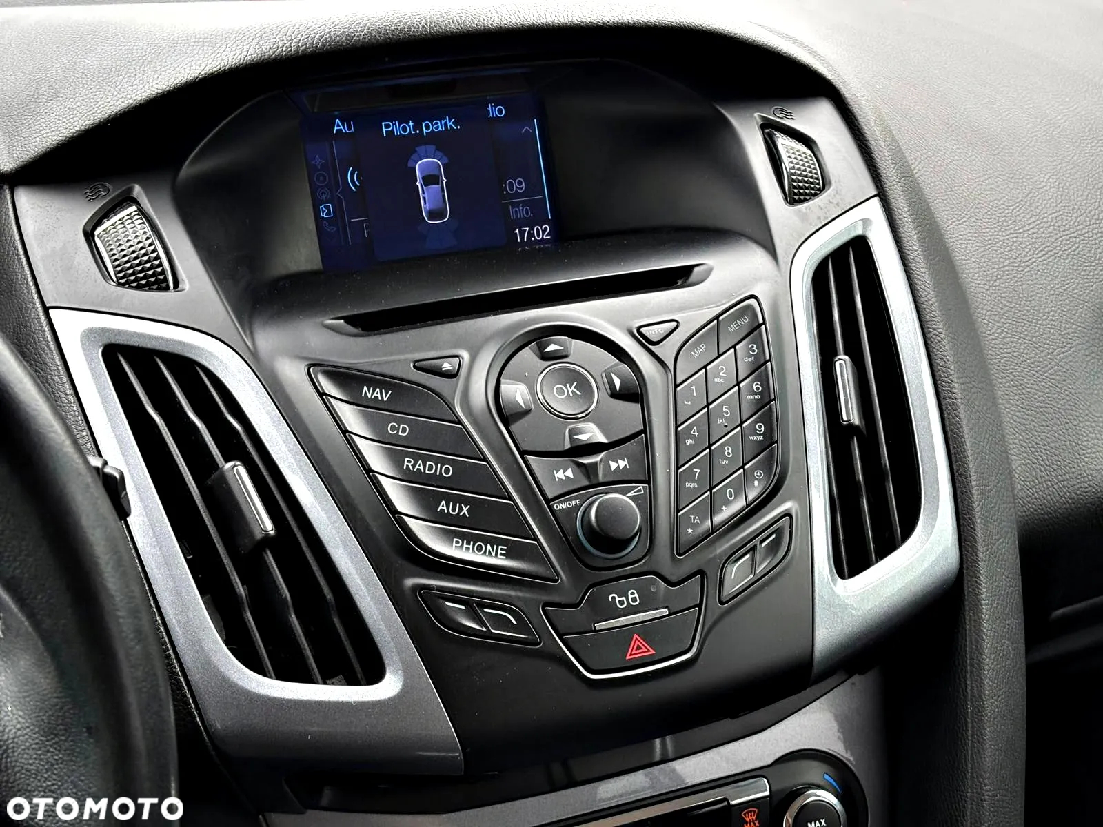Ford Focus 1.6 EcoBoost Titanium - 21