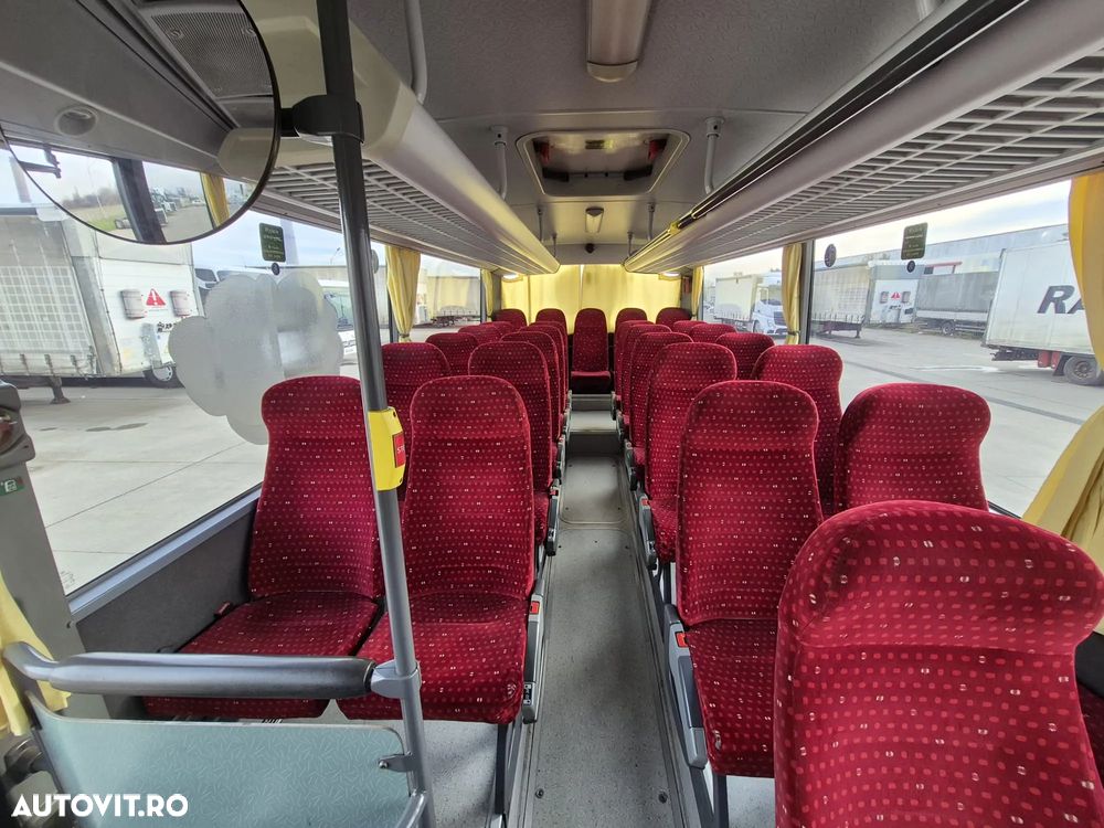 Mercedes-Benz INTOURO - 18