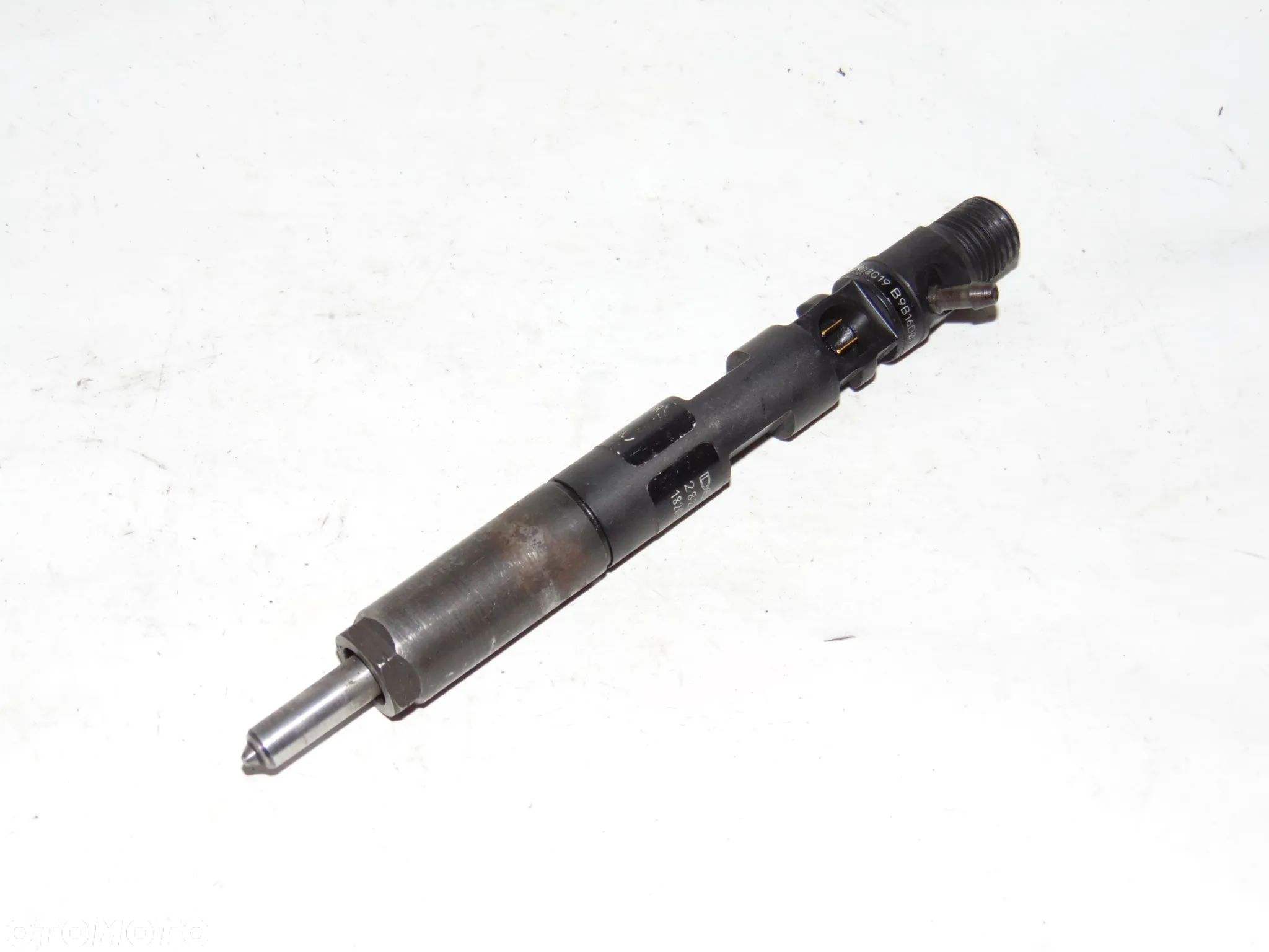 Wtryski wtryskiwacz paliwa 8200049876 28232242 Renault Megane Scenic 2 II Kangoo Clio 3 III diesel 1.5 DCI - 1