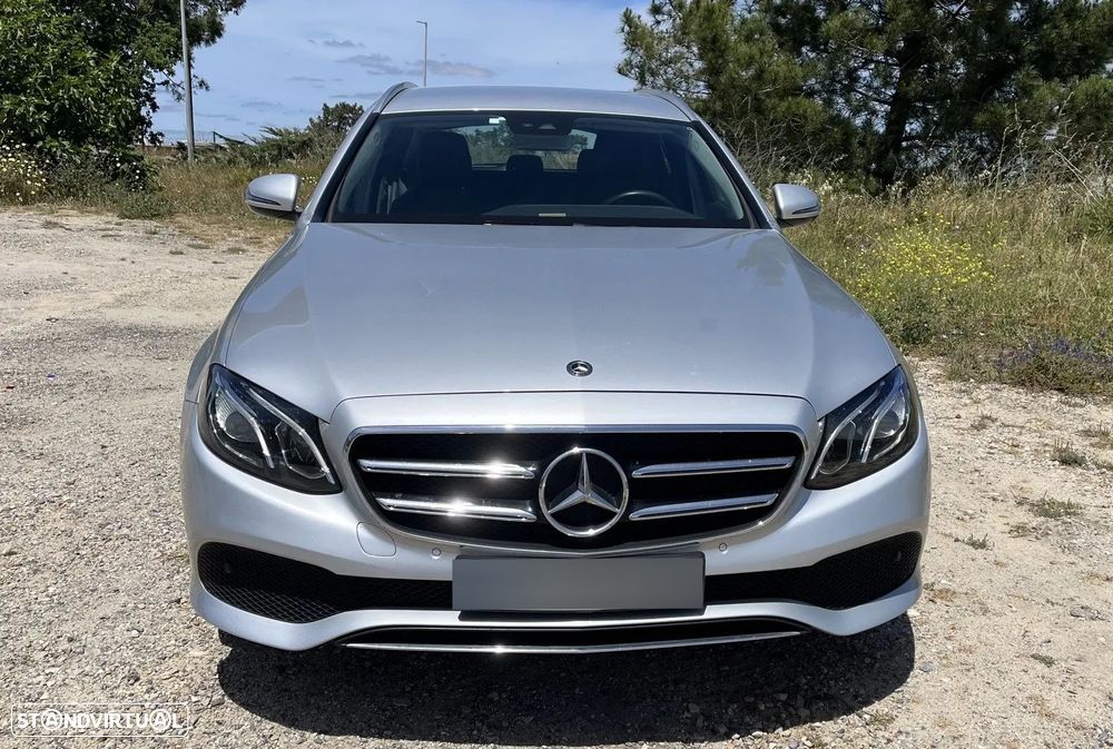 Mercedes-Benz E 220 d 4Matic 9G-TRONIC Avantgarde - 3