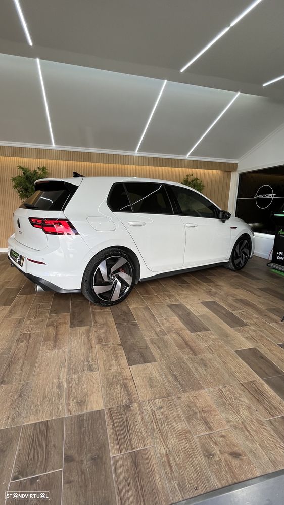 VW Golf 2.0 TSI GTI DSG - 60