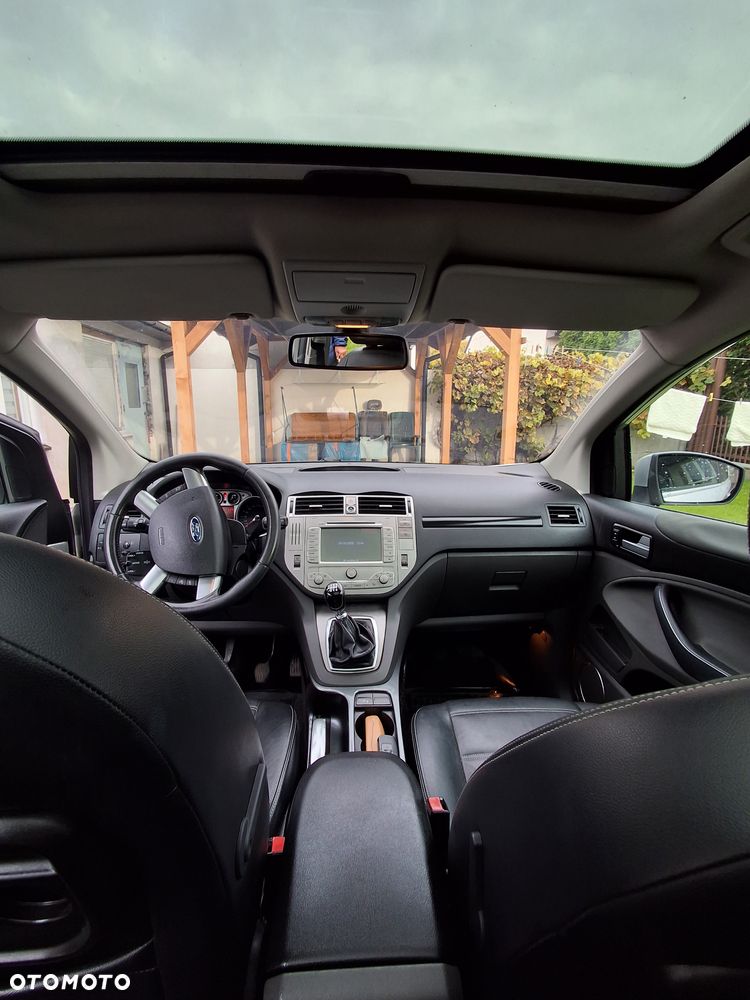 Ford Kuga - 11