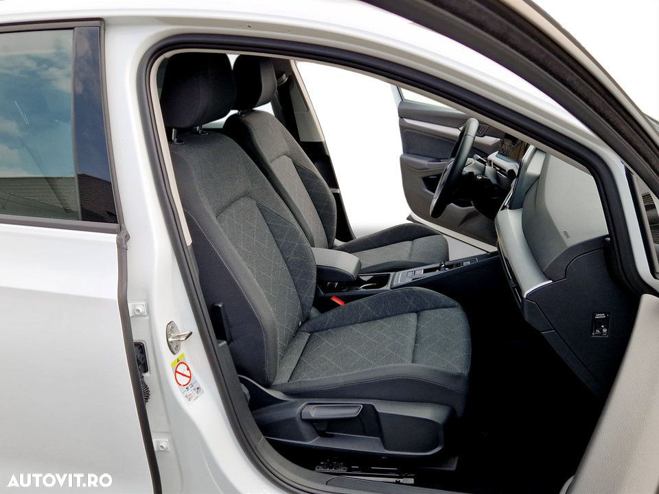 Volkswagen Golf 1.5 eTSI ACT DSG MHEV Life - 11