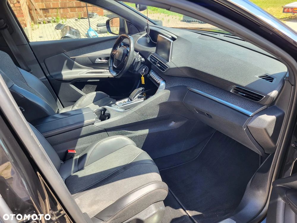 Peugeot 3008 - 16