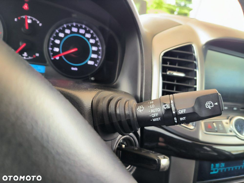 Chevrolet Captiva - 30