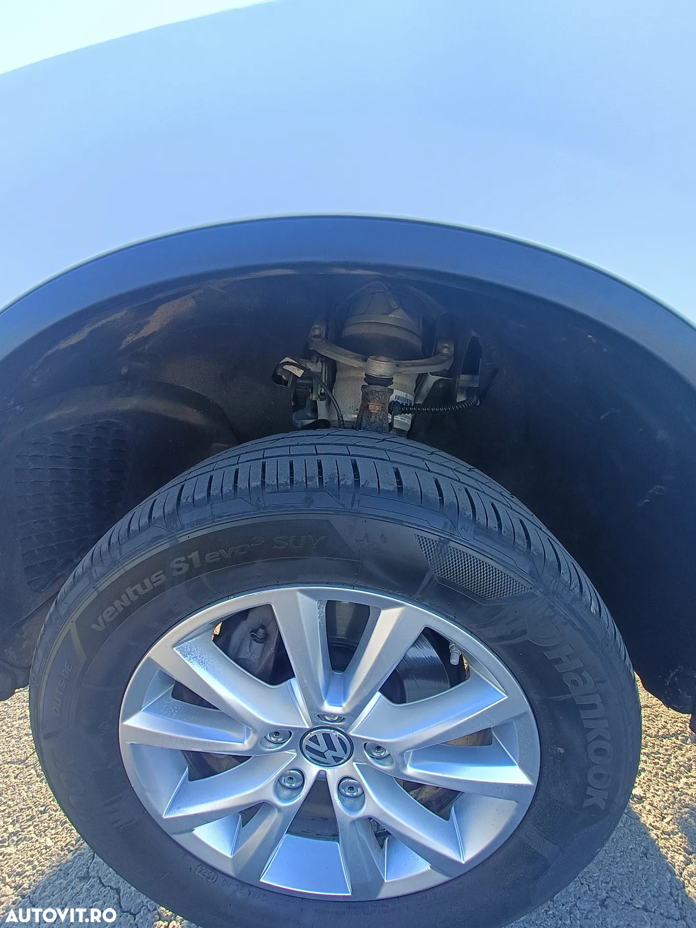 Volkswagen Touareg - 12