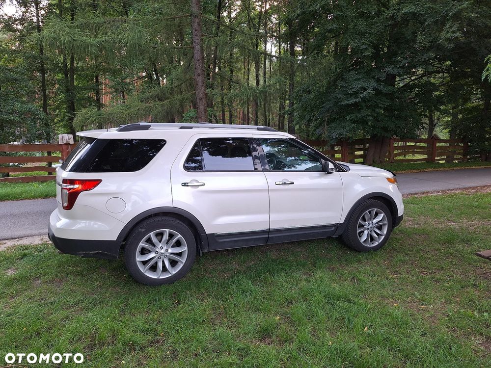 Ford Explorer - 5