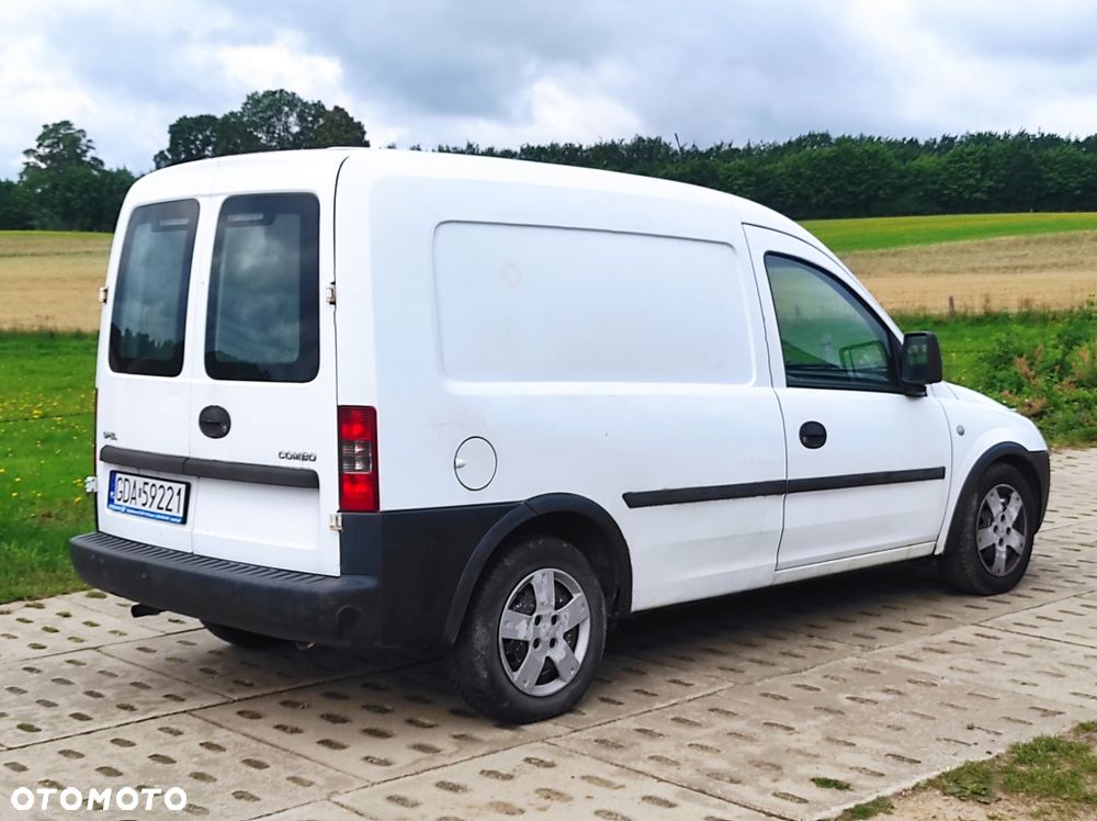Opel Combo - 4