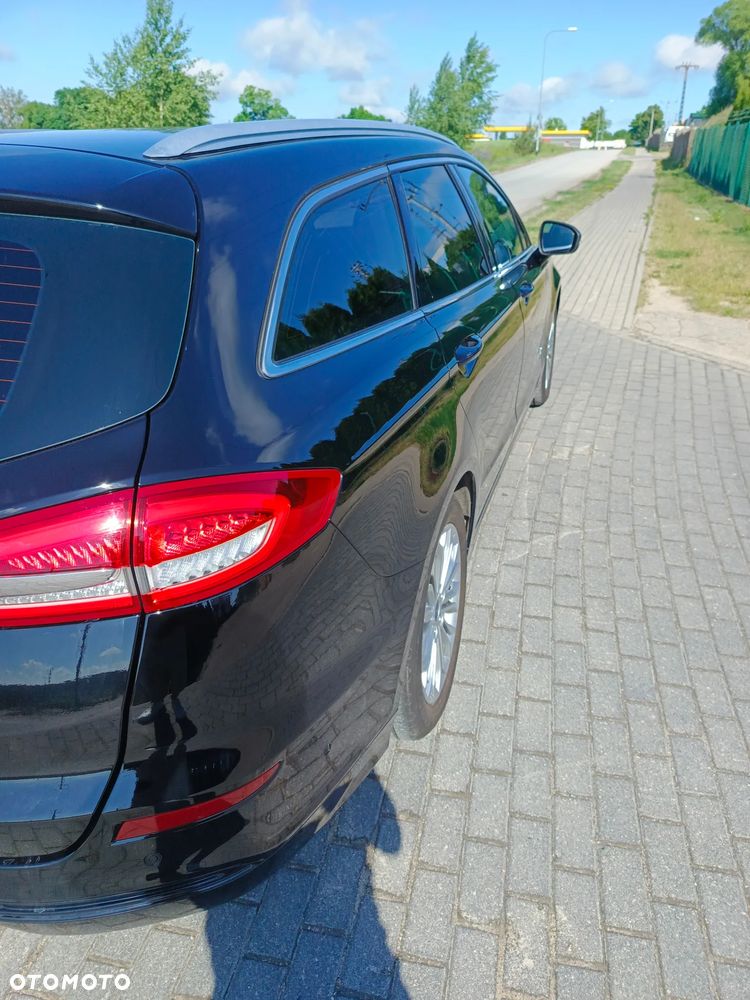 Ford Mondeo 2.0 Hybrid Titanium - 9