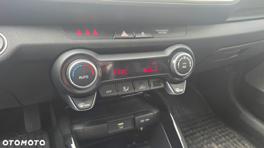 Kia Stonic 1.0 T-GDI L DCT - 10