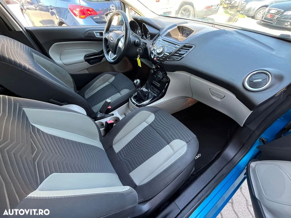 Ford Fiesta 1.0 EcoBoost S&S TITANIUM - 6
