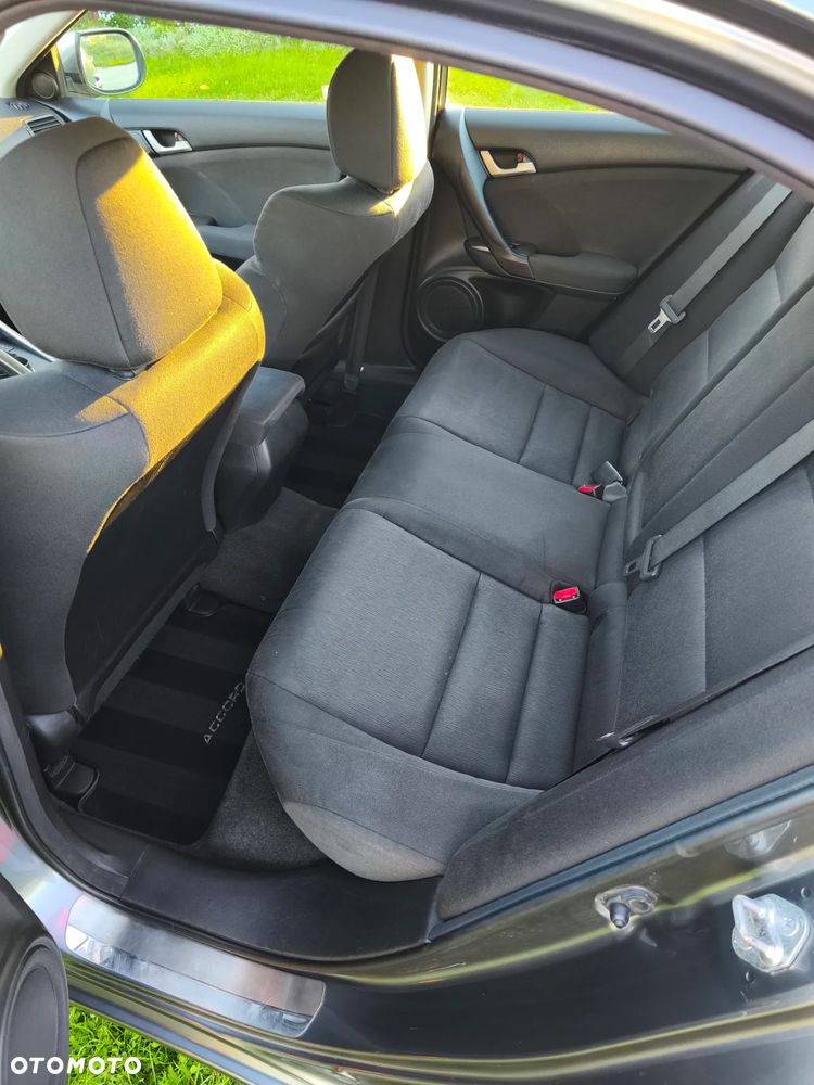 Honda Accord 2.0 Executive - 7