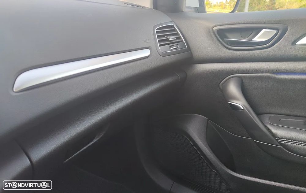 Renault Mégane Sport Tourer 1.6 E-Tech Plug-In Hybrid Equilibre - 28