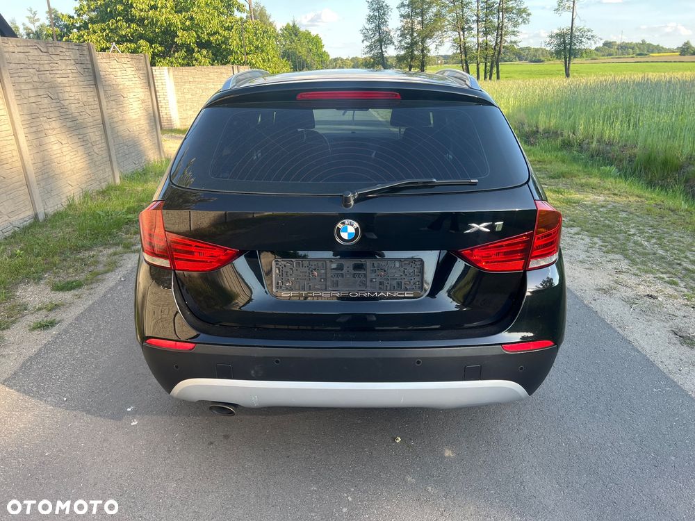 BMW X1 sDrive18d xLine - 14