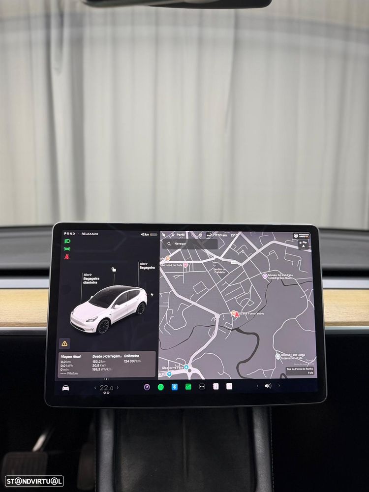 Tesla Model Y Long Range Dual Motor AWD - 11