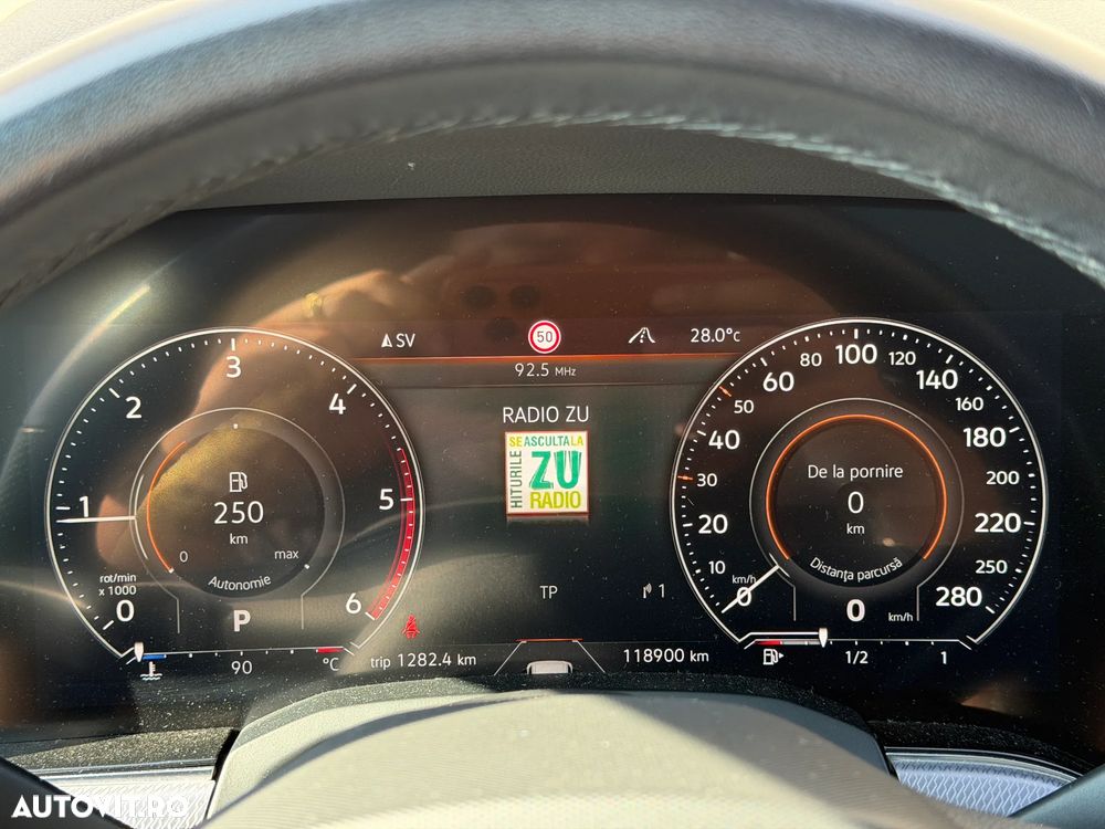 Volkswagen Touareg V6 TDI R-Style - 16