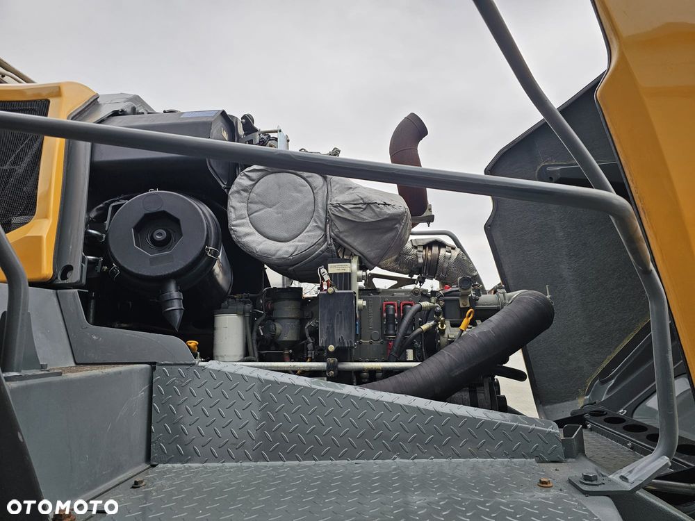 Liebherr L 550 XPower - 16