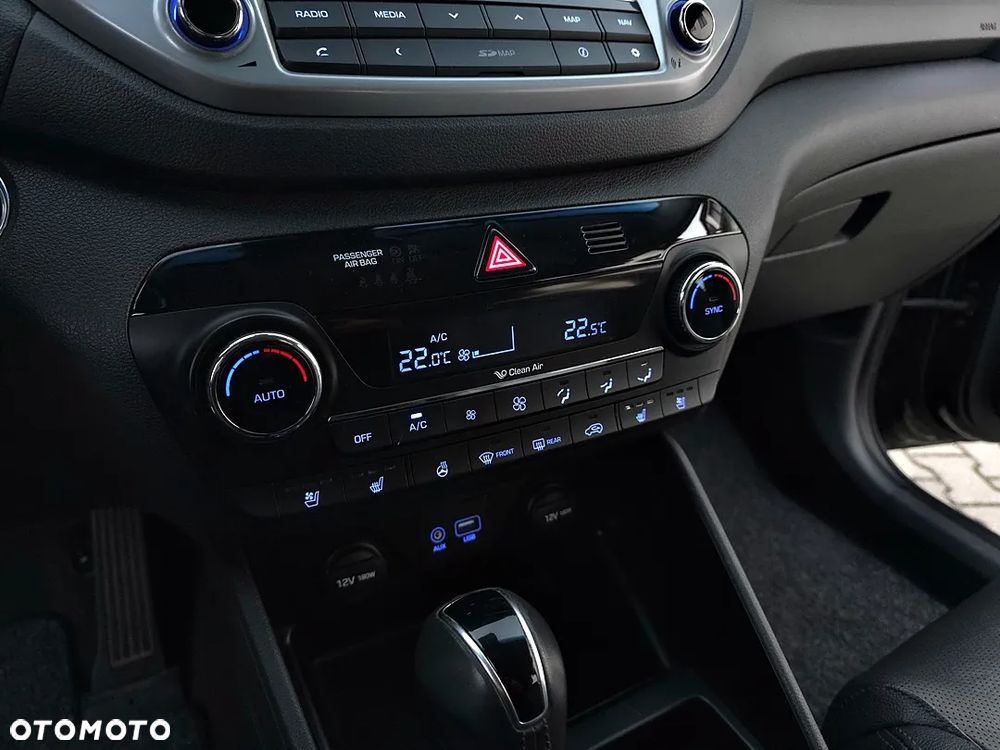 Hyundai Tucson 2.0 CRDI Premium 4WD - 32