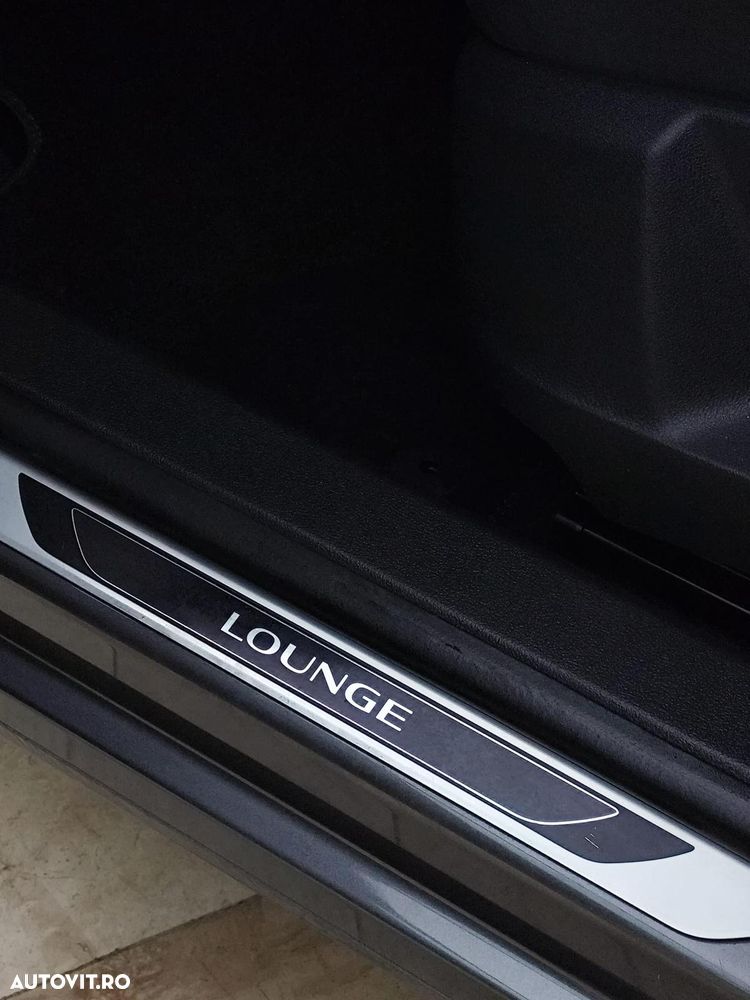 Volkswagen Tiguan - 10