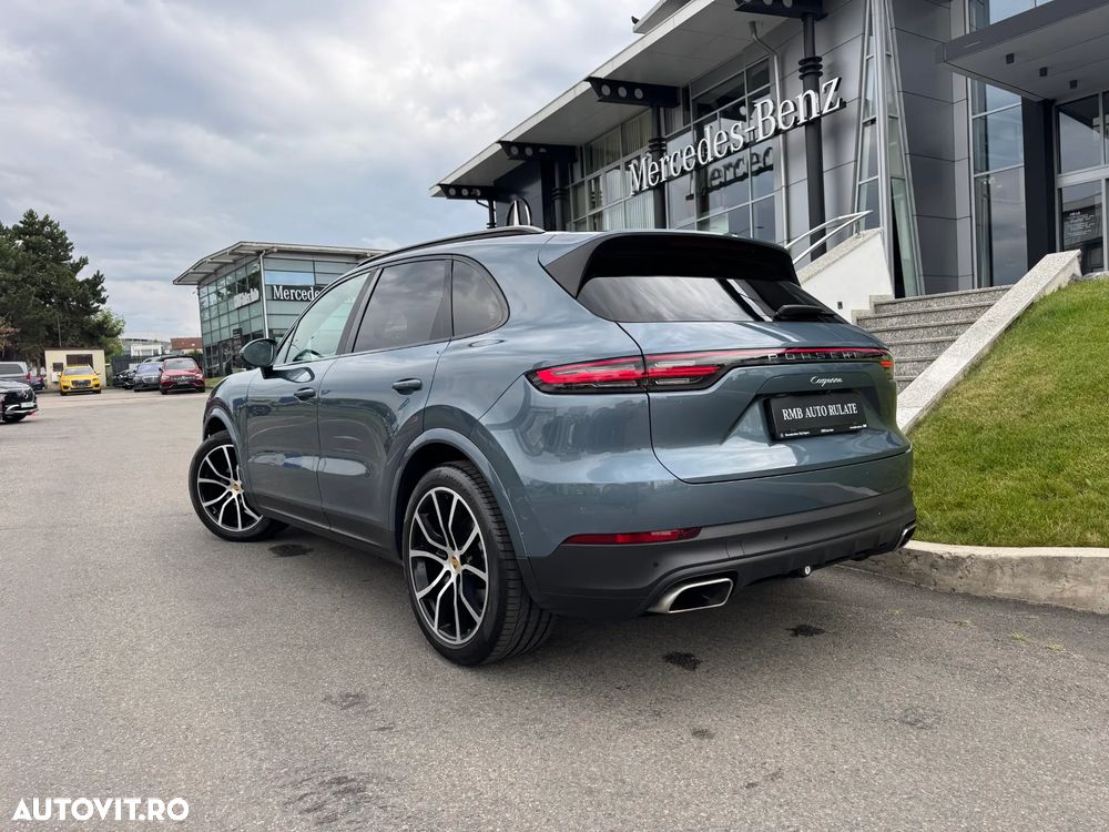 Porsche Cayenne - 5