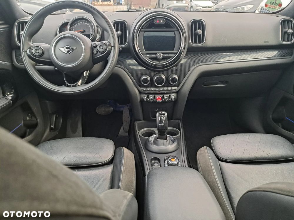 MINI Countryman Cooper D All4 - 17