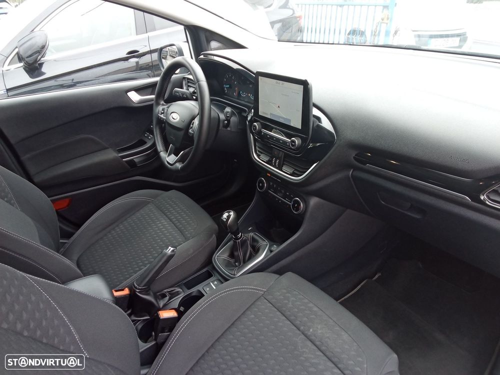 Ford Fiesta 1.0 EcoBoost Titanium - 24