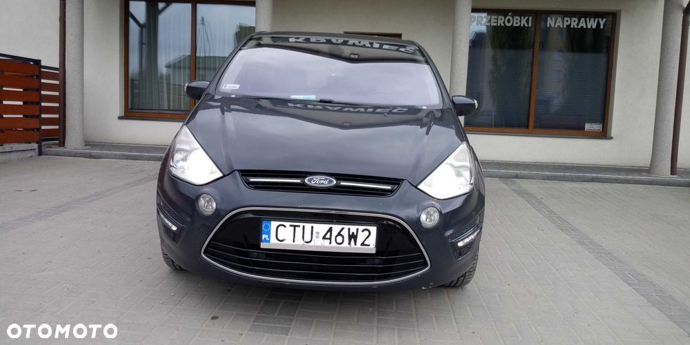 Ford S-Max - 13