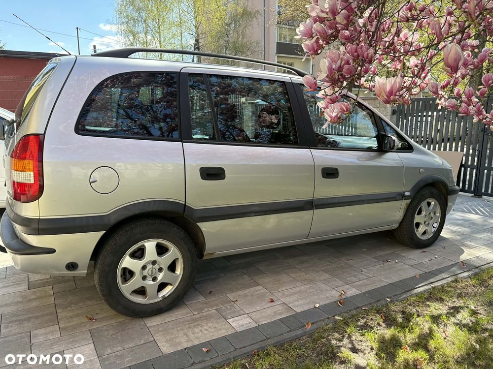Opel Zafira 1.8 16V Elegance - 5