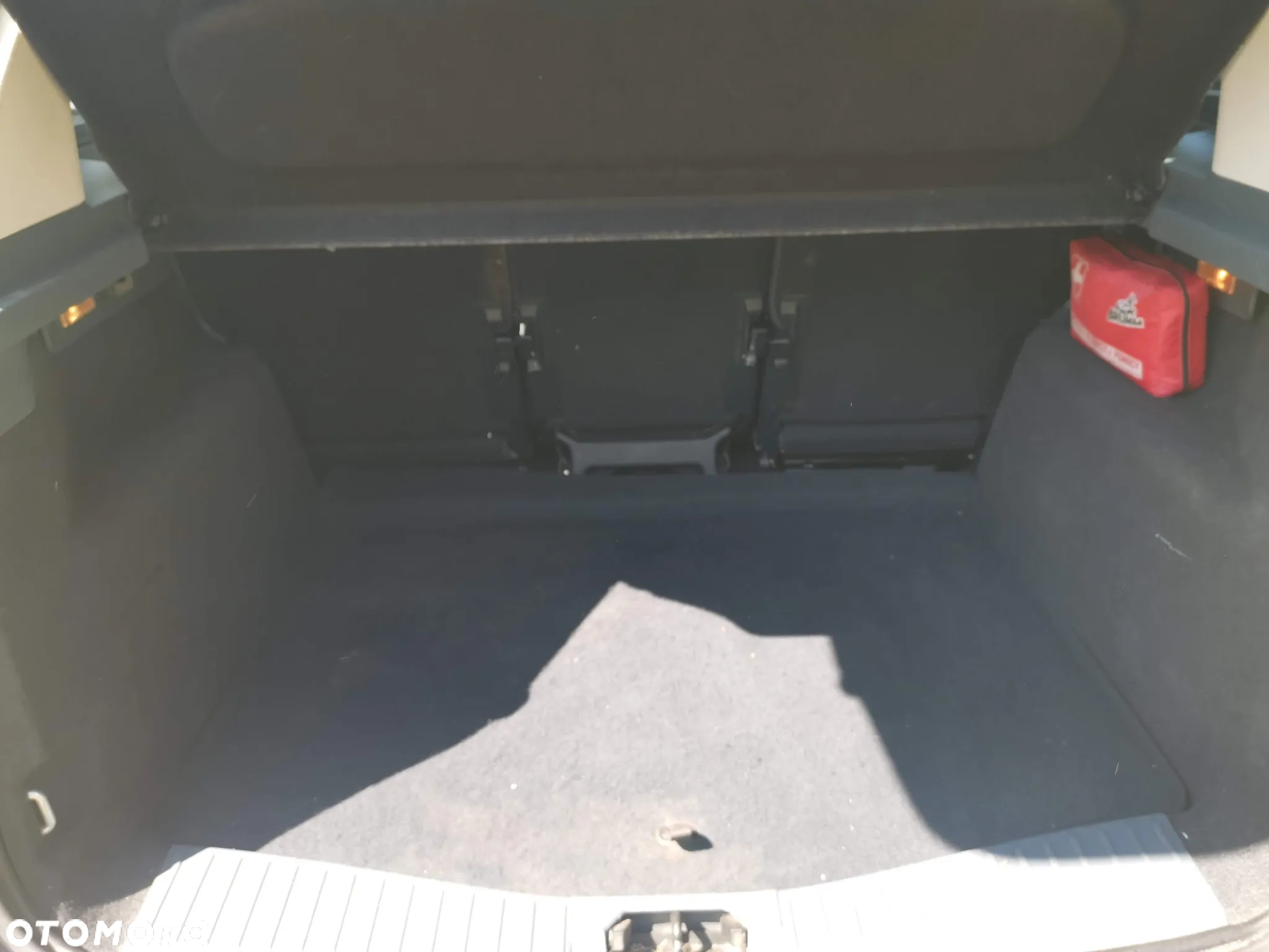 Ford C-MAX 1.6 TDCi Edition - 12