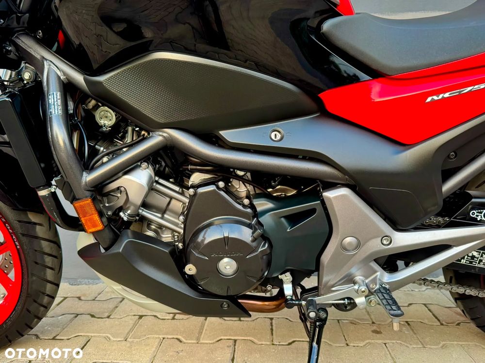 Honda NC - 17