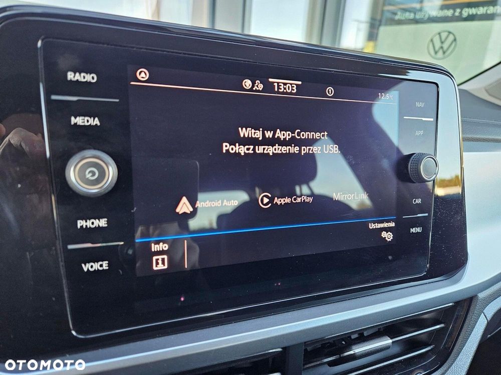 Volkswagen T-Roc - 17