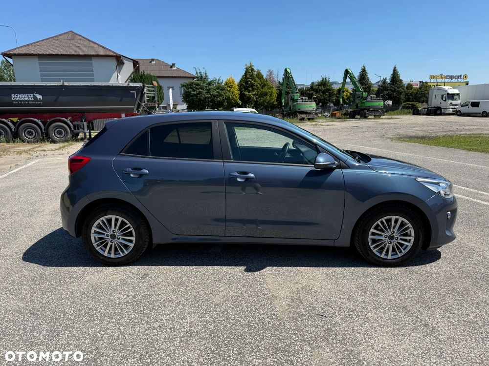 Kia Rio 1.2 Business Line - 11