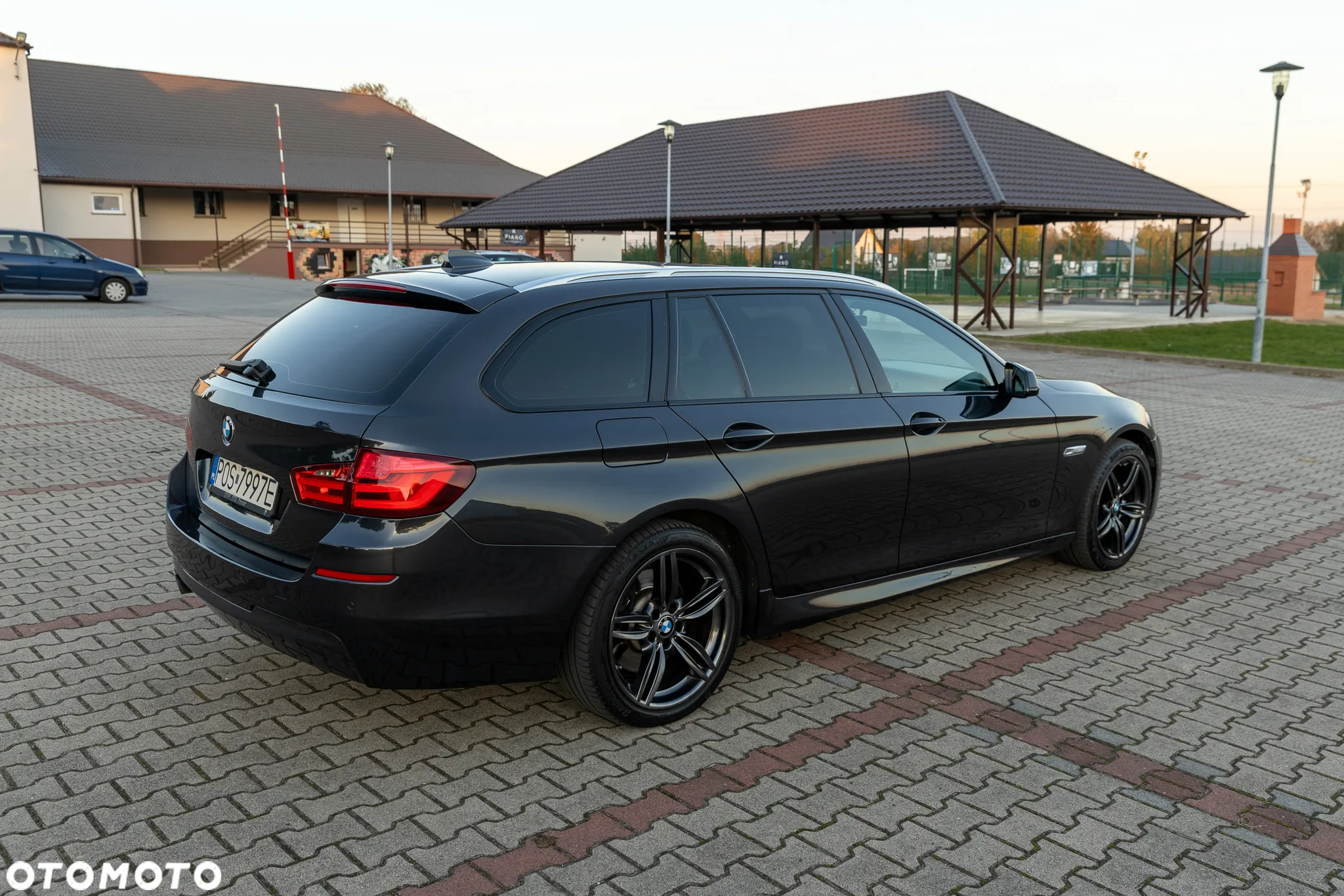 BMW Seria 5 530d xDrive - 9