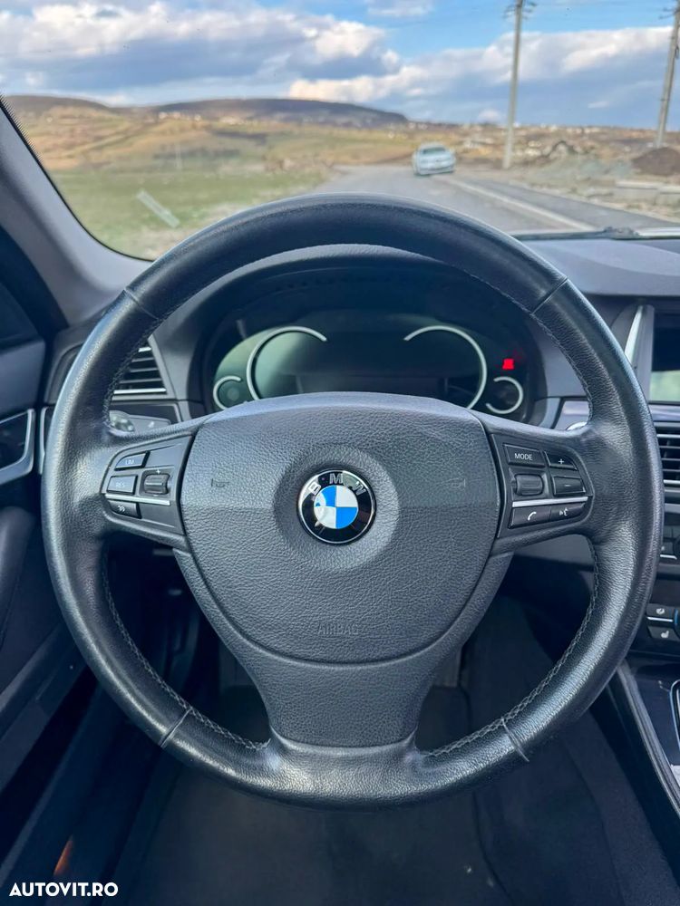 BMW Seria 5 520d Aut. Luxury Line - 28