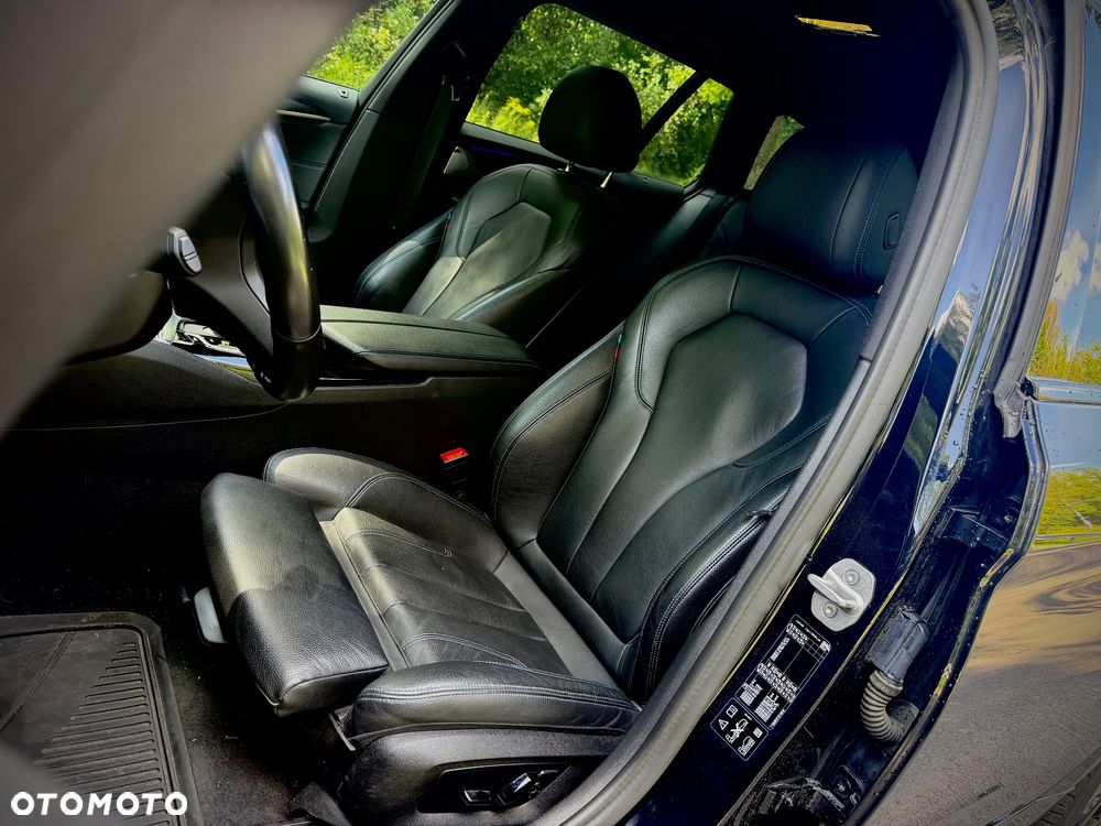 BMW Seria 5 520d xDrive mHEV M Sport sport - 24