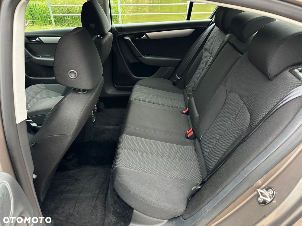 Volkswagen Passat 1.4 TSI BlueMotion Technology Exclusive - 19
