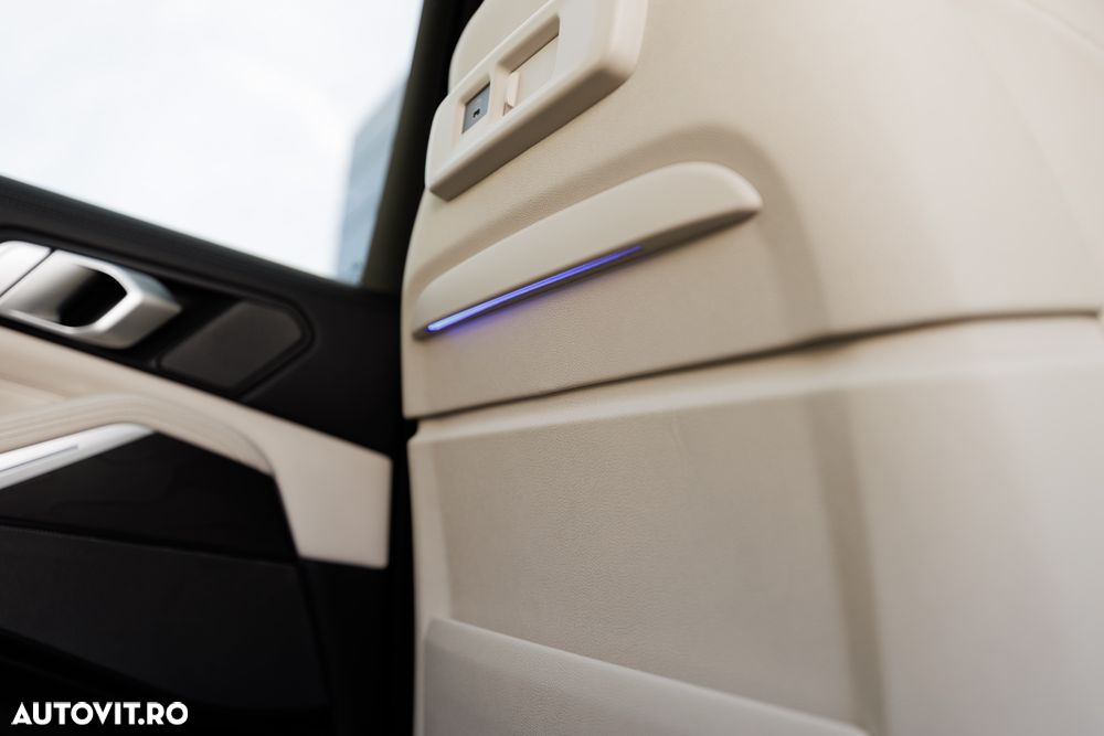 BMW X7 xDrive30d - 17