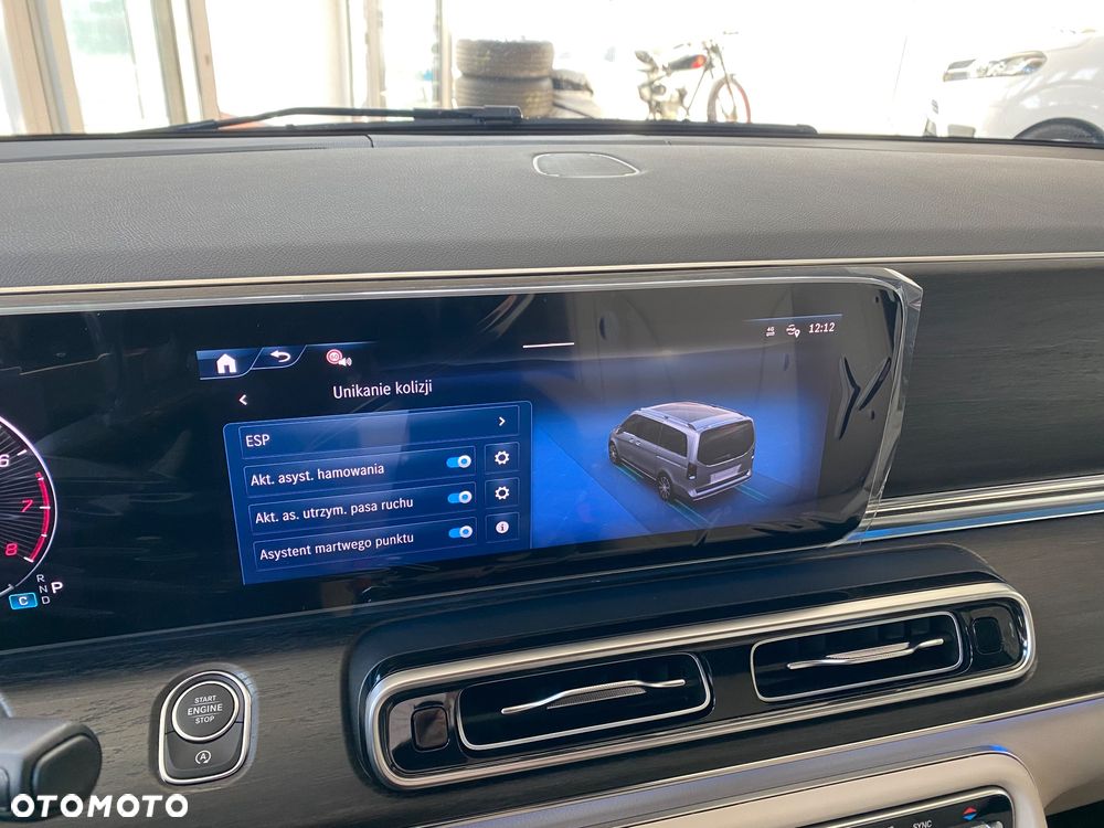 Mercedes-Benz Klasa V - 30