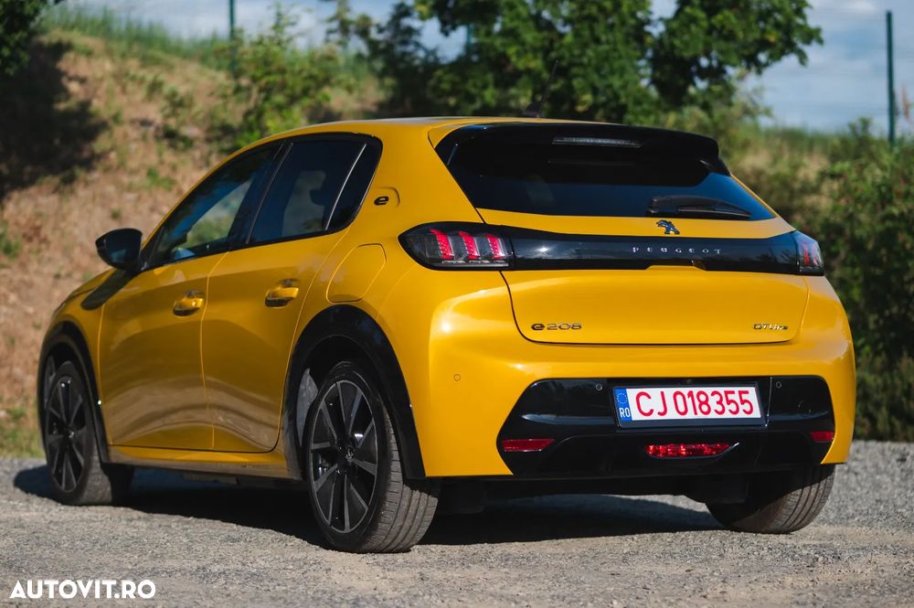 Peugeot 208 e-208 GT-Line - 2