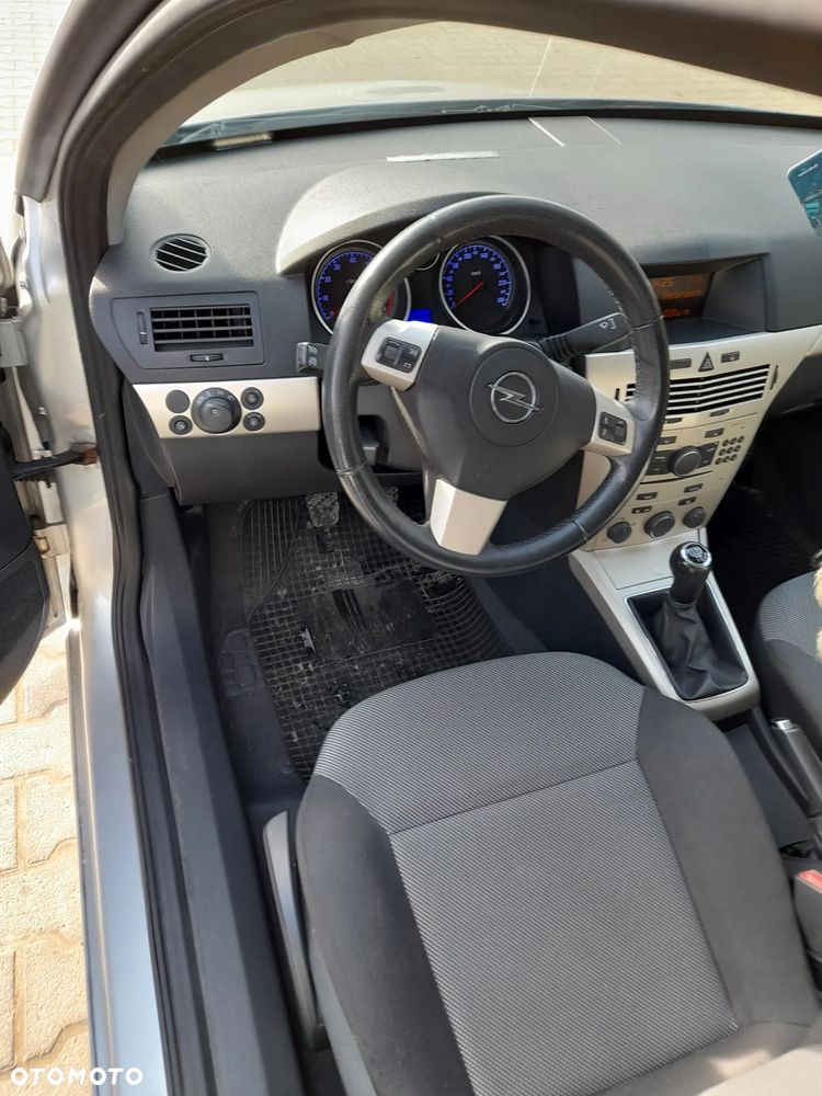 Opel Astra 1.6 Enjoy - 14