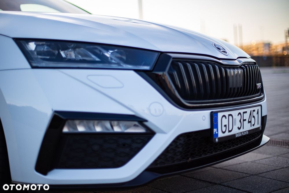 Skoda Octavia 2.0 TSI RS DSG - 3