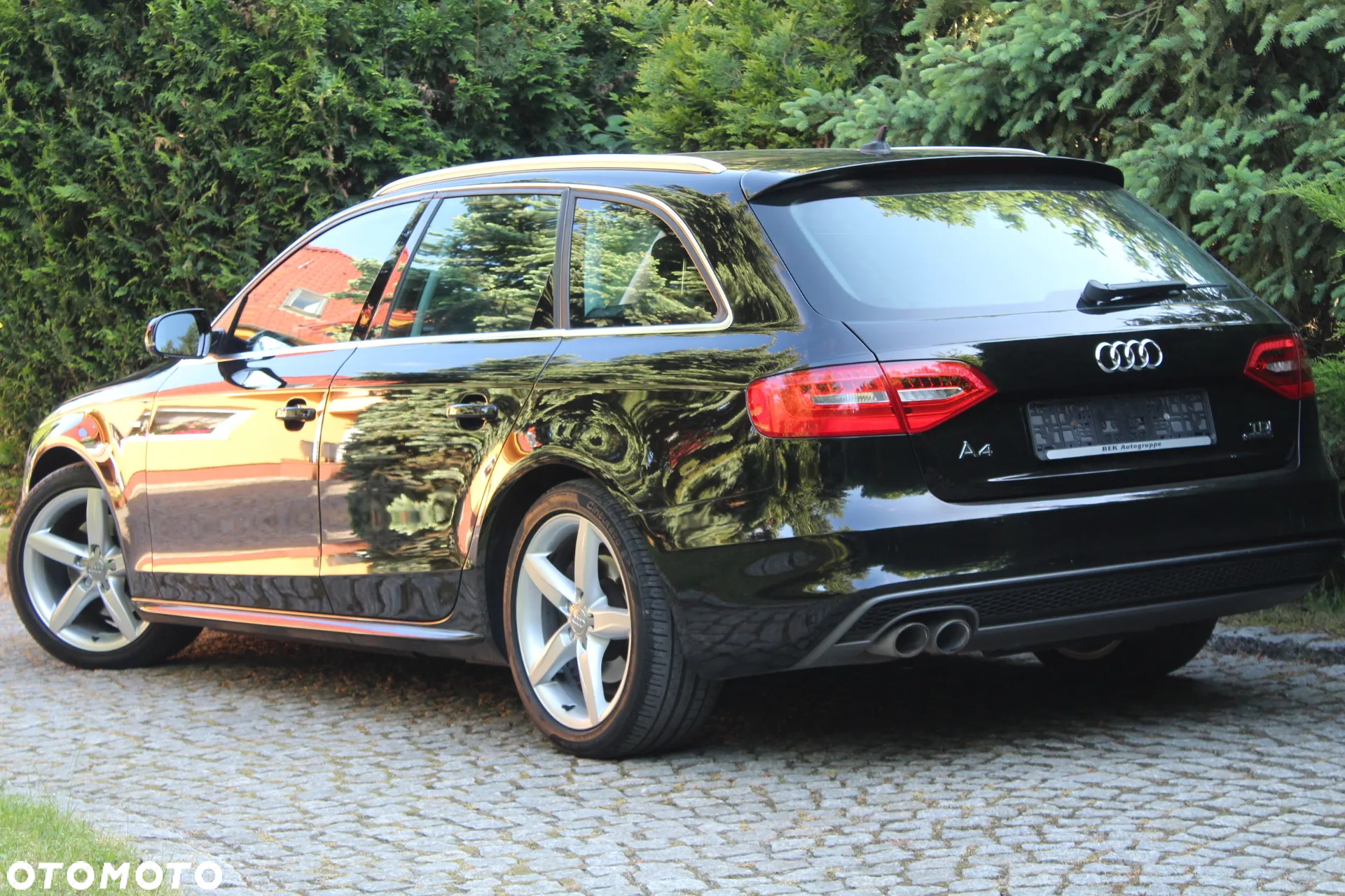 Audi A4 Avant 2.0 TDI quattro design - 2