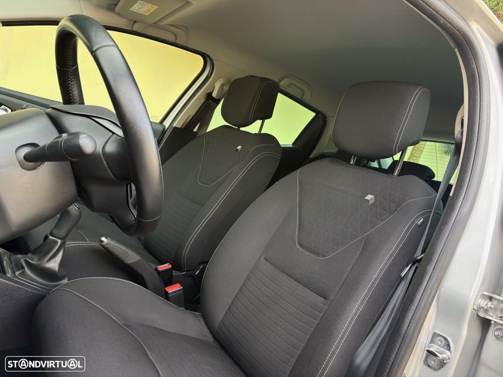 Renault Clio 1.5 dCi Limited EDition - 13