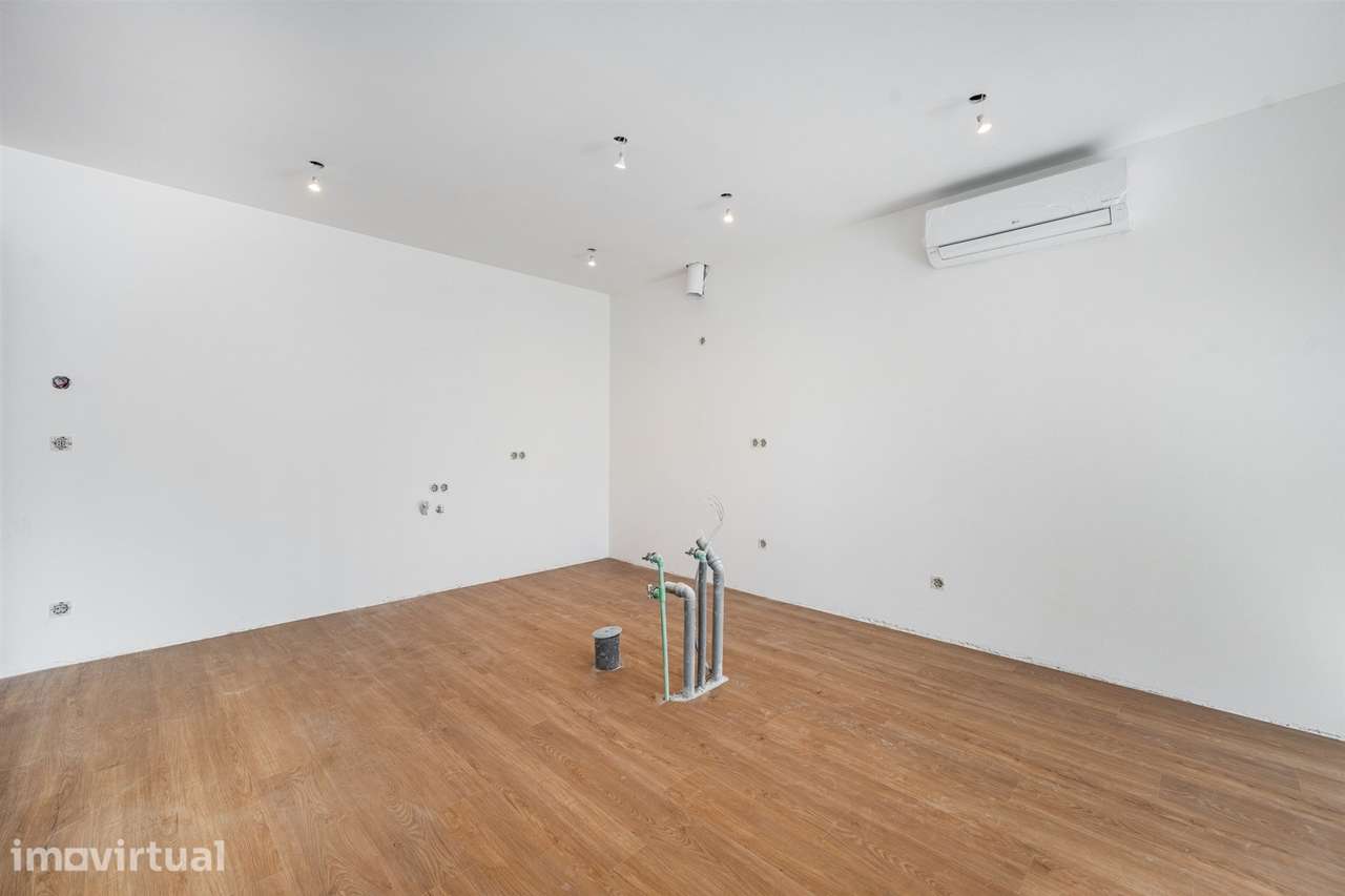 Apartamento T1 Venda em Braga (Maximinos, Sé e Cividade),Braga - Grande imagem: 5/23