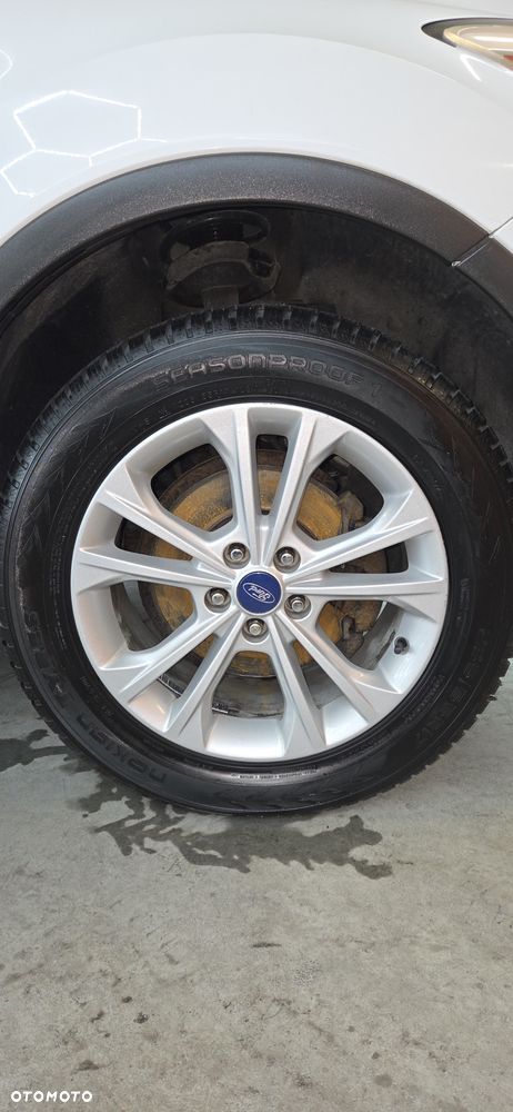 Ford Kuga 2.0 TDCi 4x4 Titanium - 15