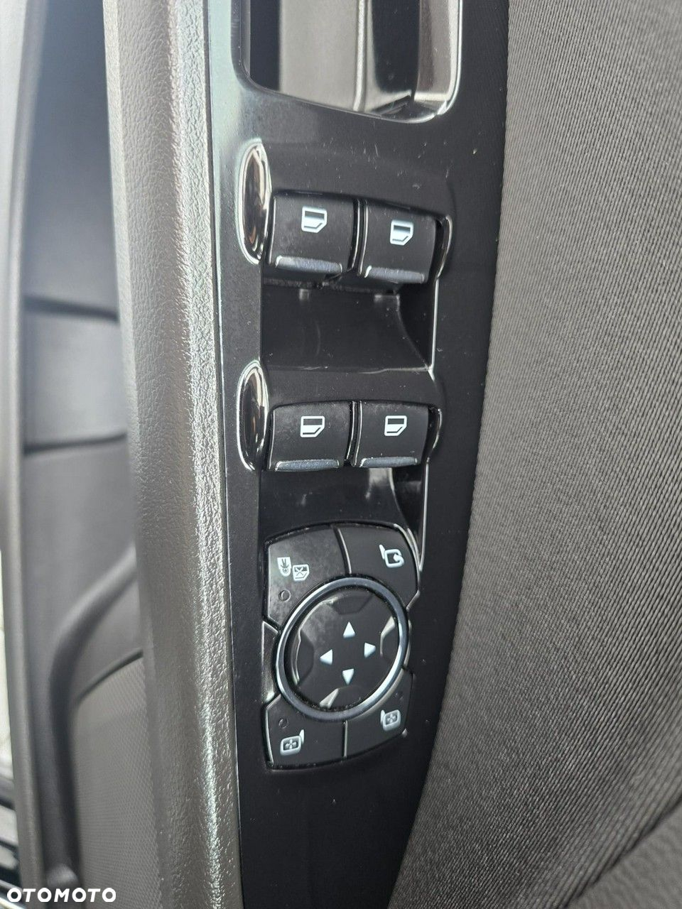 Ford Mondeo - 33