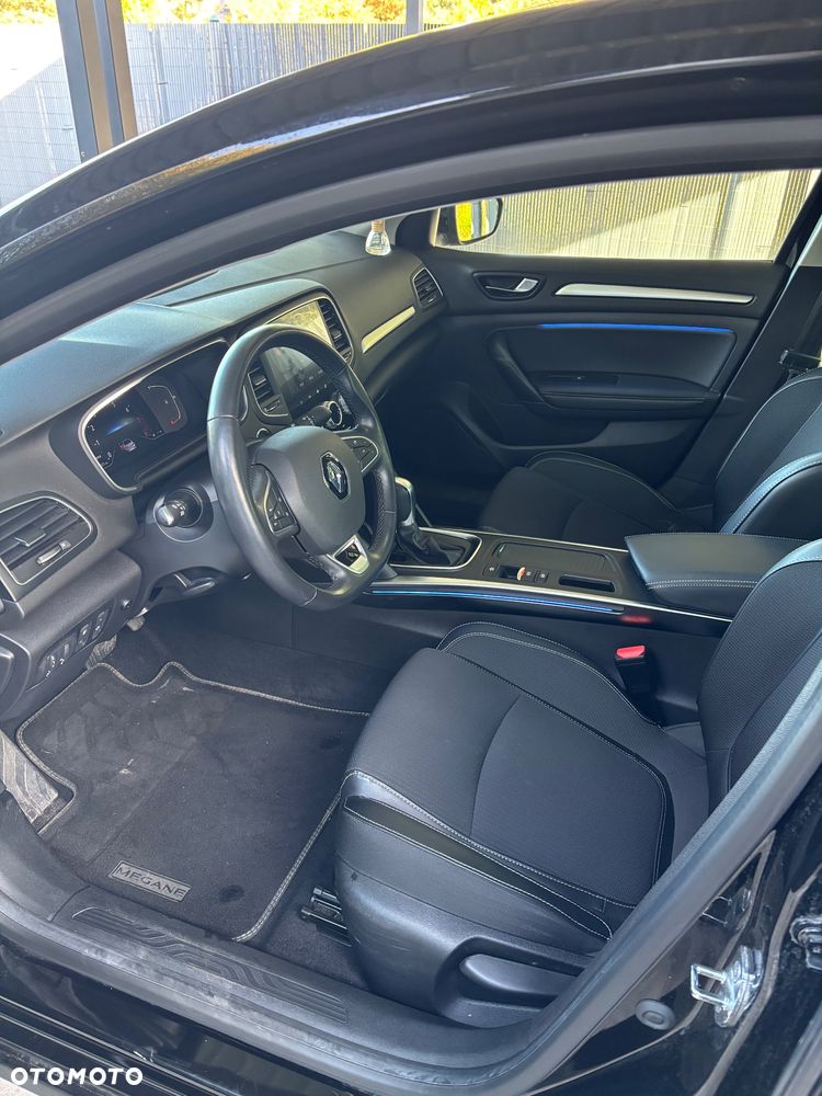 Renault Megane 1.3 TCe Intens EDC - 5