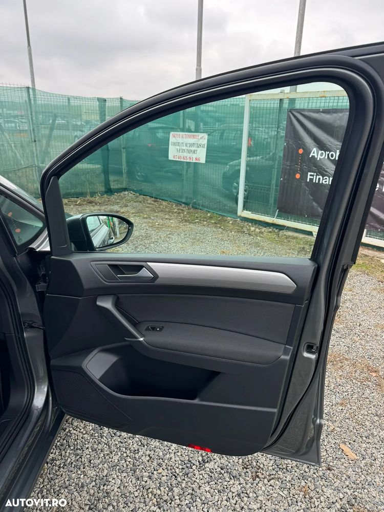 Volkswagen Touran 1.4 TSI DSG Comfortline - 24